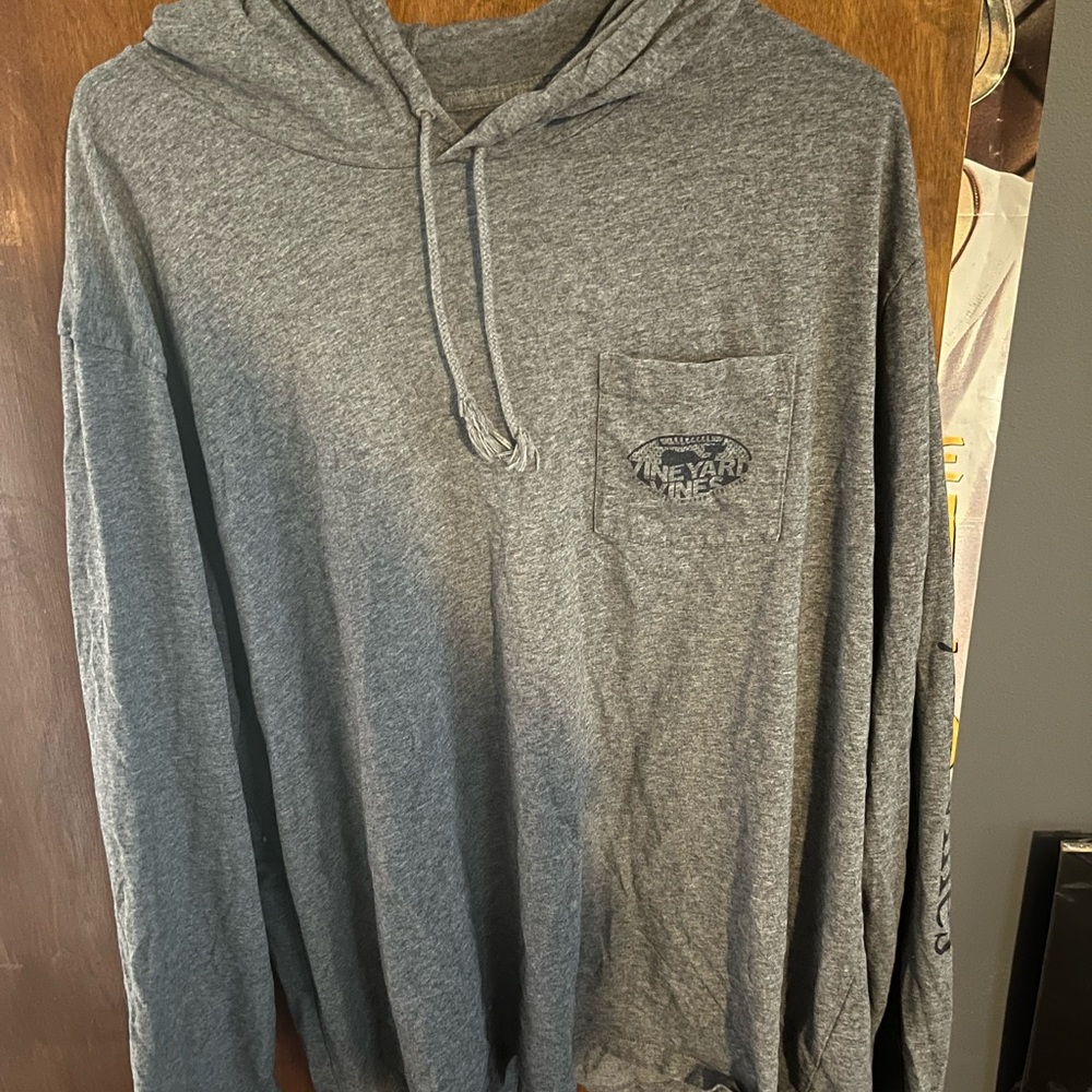 Vineyard Vines XXL Grey lightweight hoodie